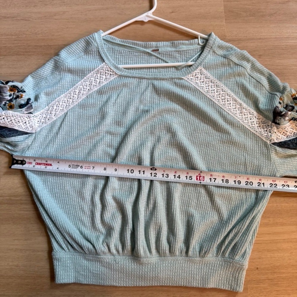 Free People Mixed Media Thermal Balloon Sleeve Top Mint Green Floral‎ Lace Boho - Picture 2 of 11